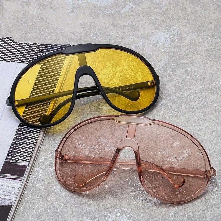 TrendyFlare Statement Sunglasses